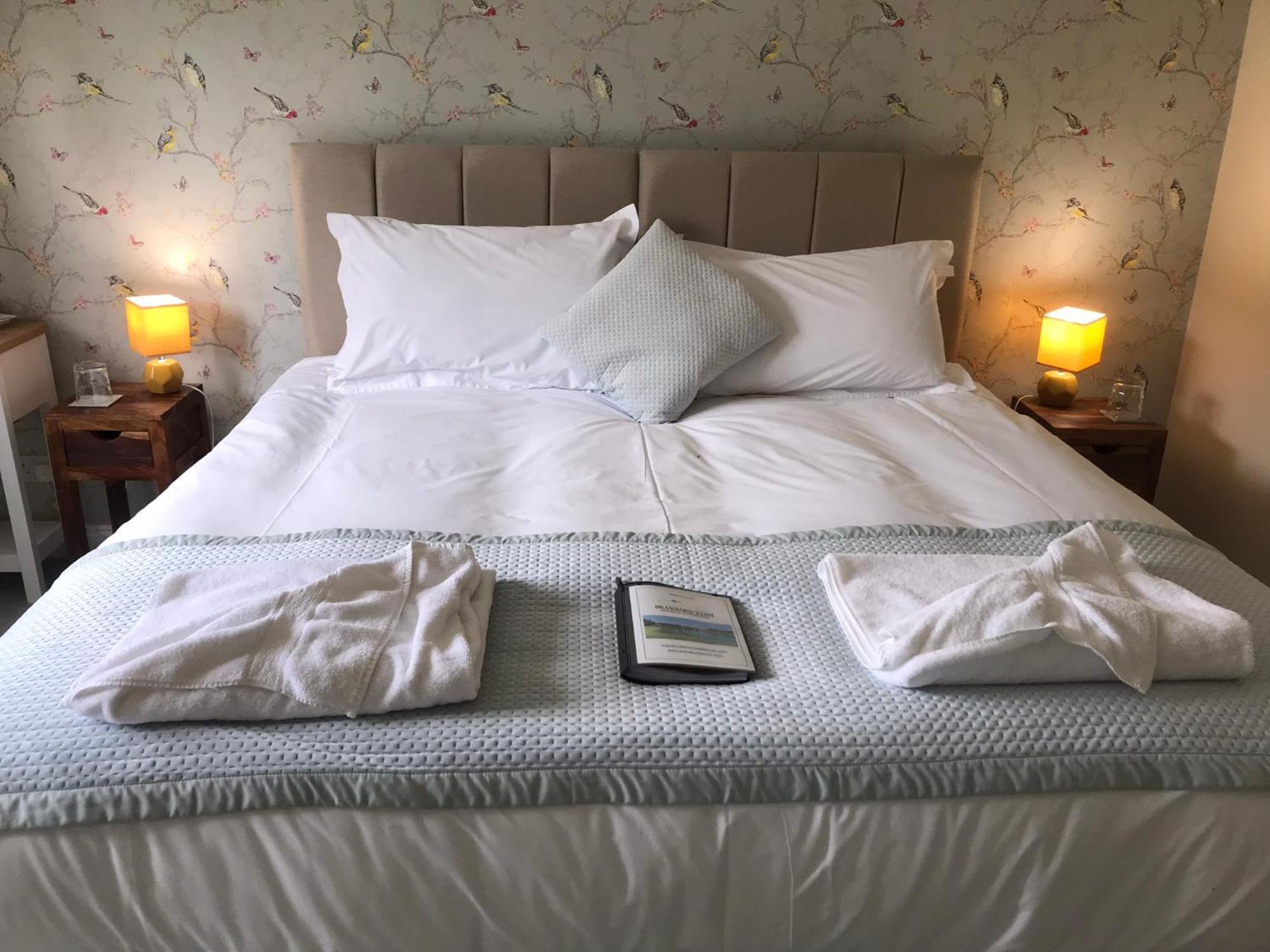 Bransford Farm Fishery & B & B 外观 照片